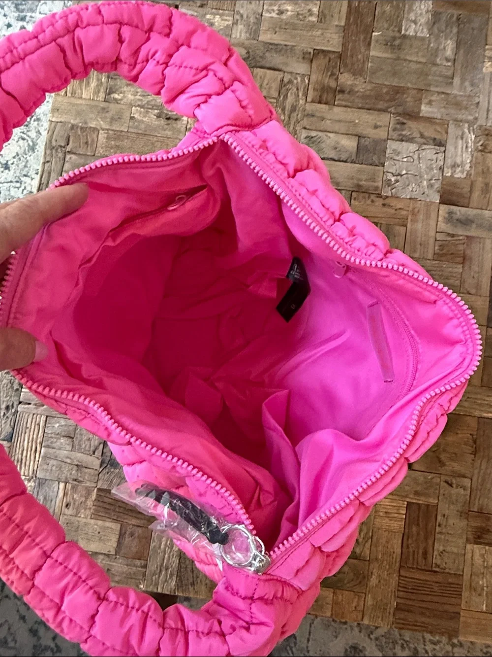 Free People fp movement Quilted Carryall Bag Bubblegum Pink NWT - Picture 7 of 10